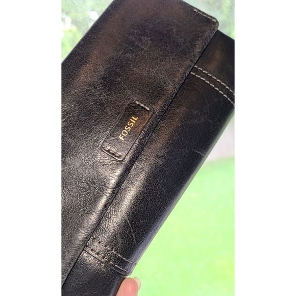 Fossil Wallet - Picture 3 of 9